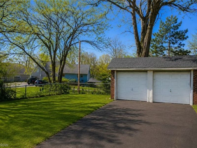 21007 Gardenview Drive, Maple Heights, OH 44137 Photo 27