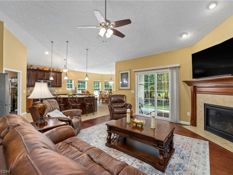3981 Timber Walk , Lorain, OH 44053 Photo 3