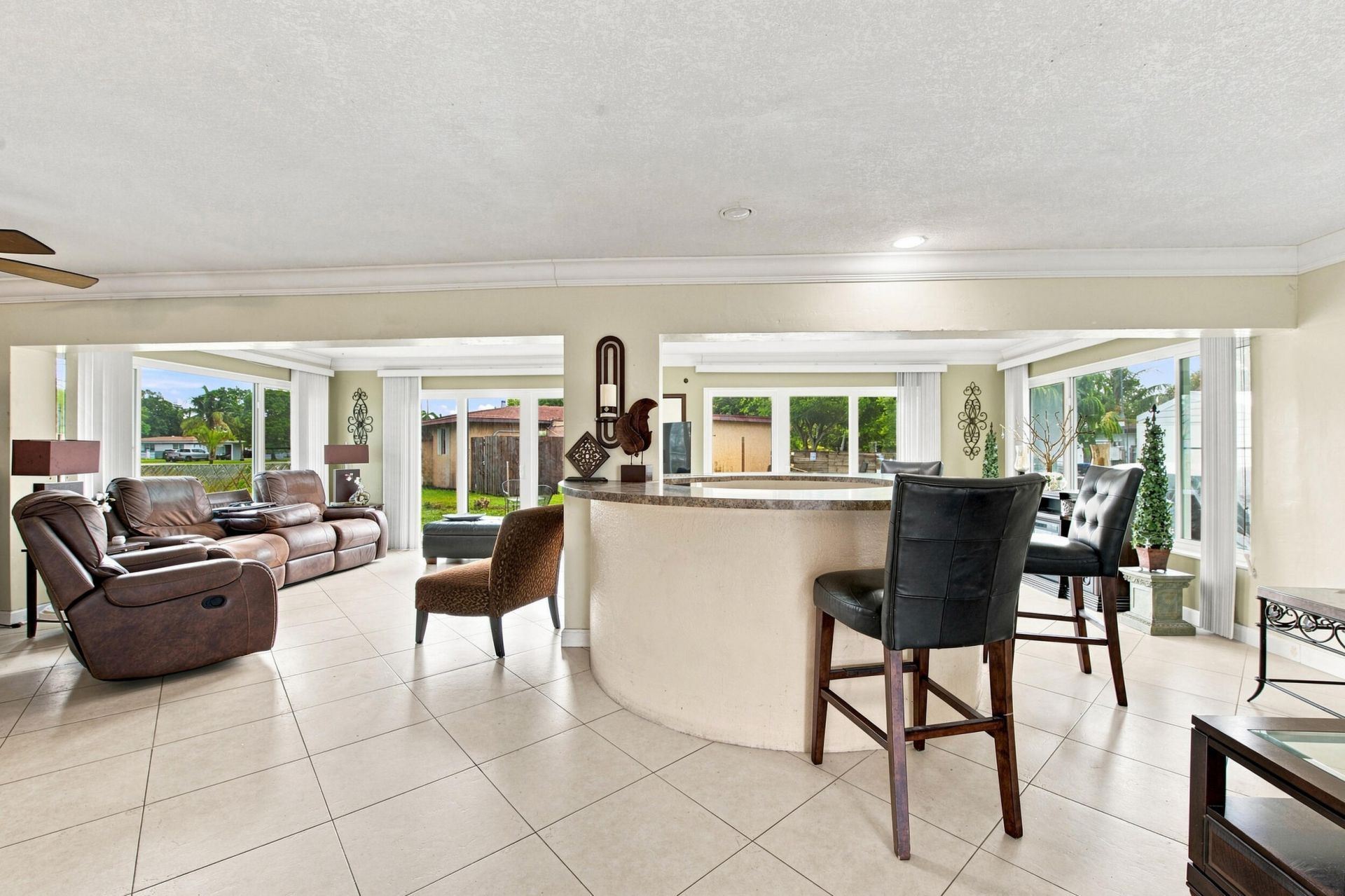 1000 Wyoming Avenue, Fort Lauderdale, FL 33312 Photo