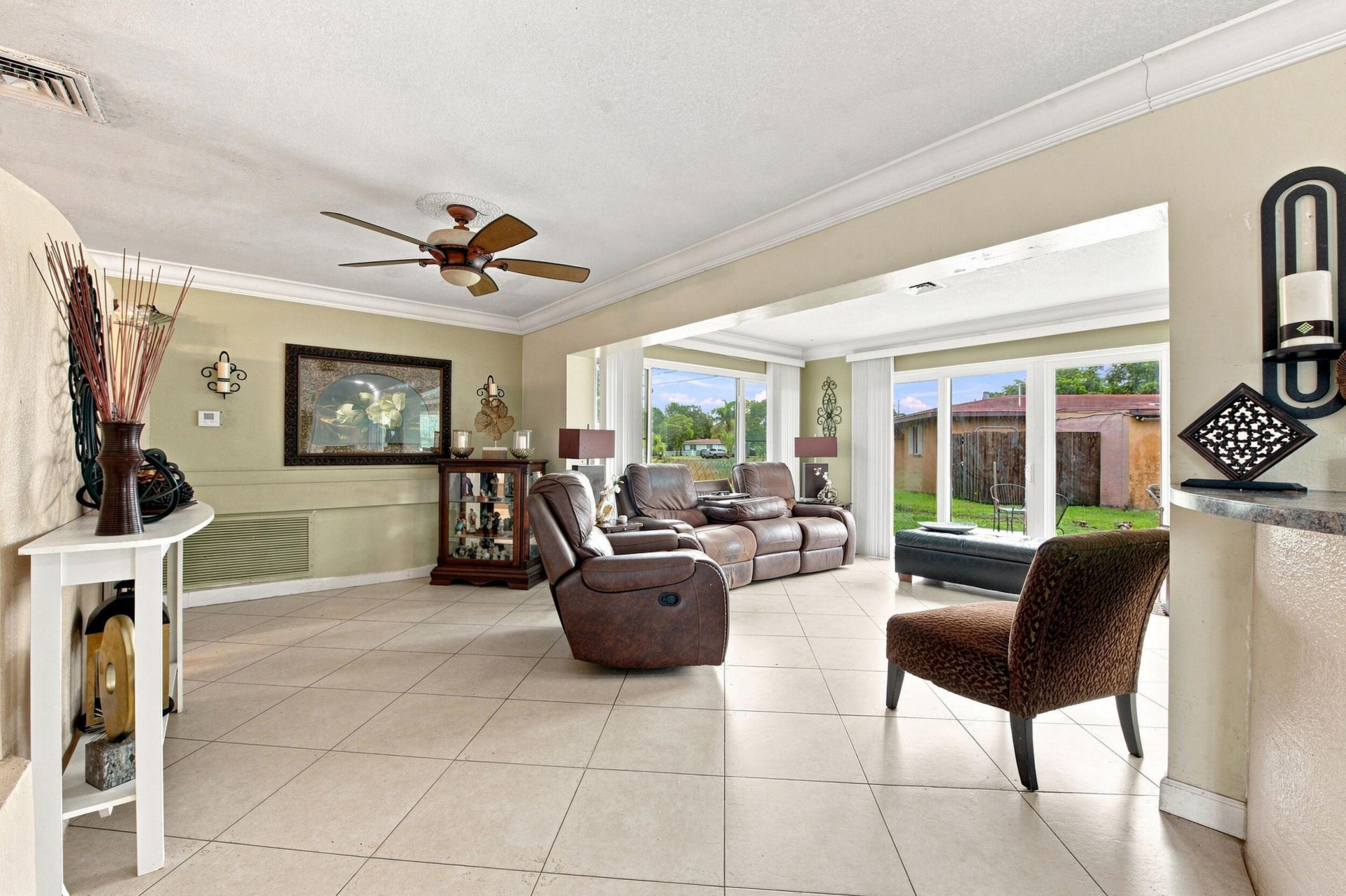 1000 Wyoming Avenue, Fort Lauderdale, FL 33312 Photo