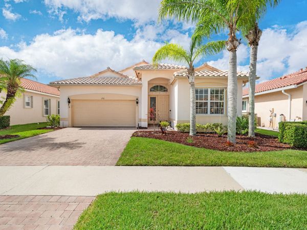 396 NW SPRINGVIEW Loop, Port St. Lucie, FL 34986