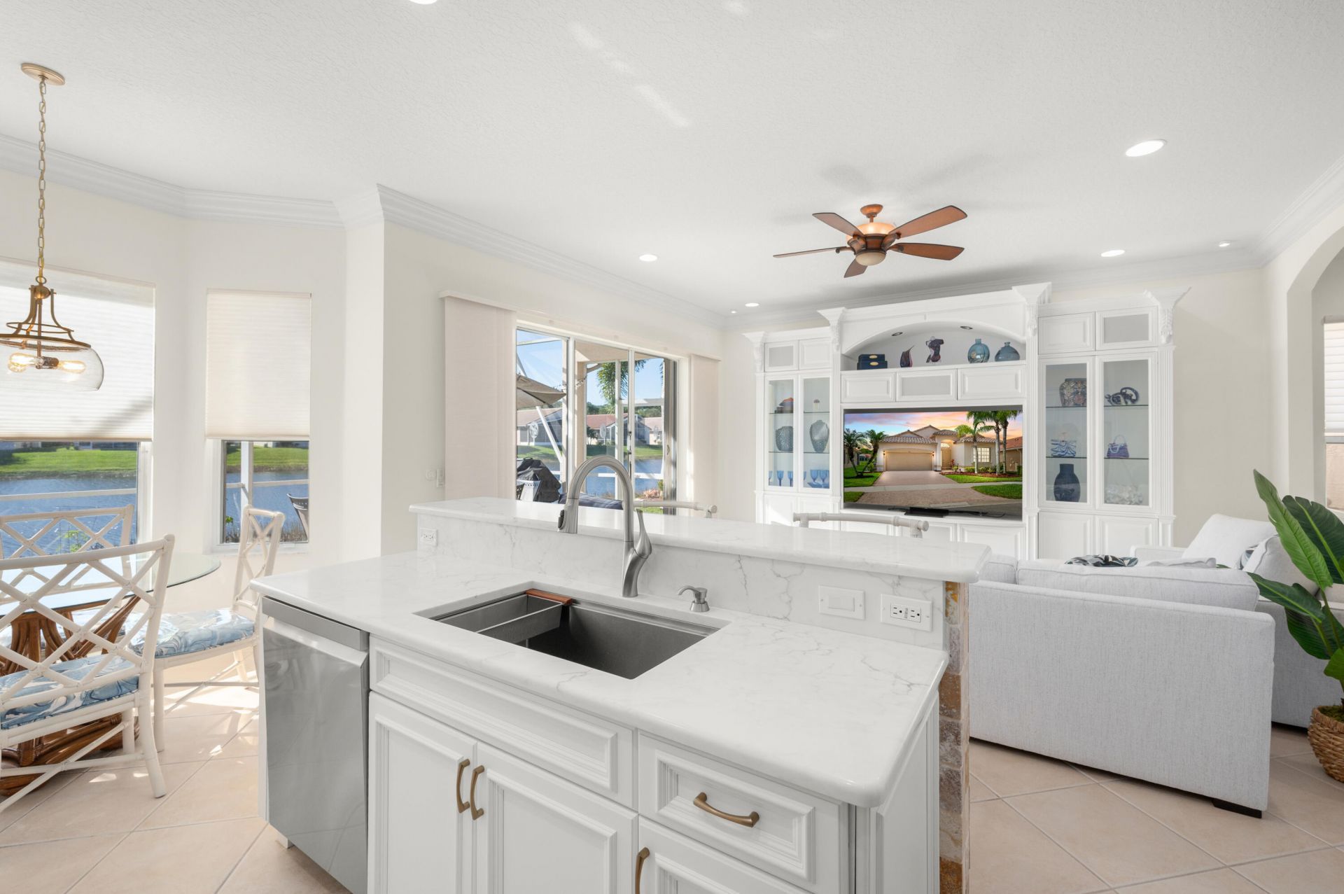 396 NW Springview Loop, Port Saint Lucie, FL 34986 Photo