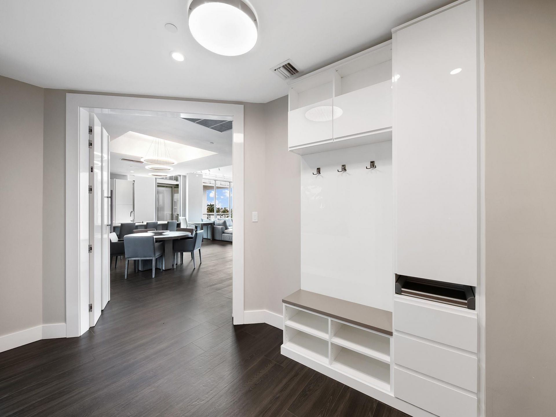 41 Isle Of Venice Drive, Unit 402, Fort Lauderdale, FL 33301 Photo