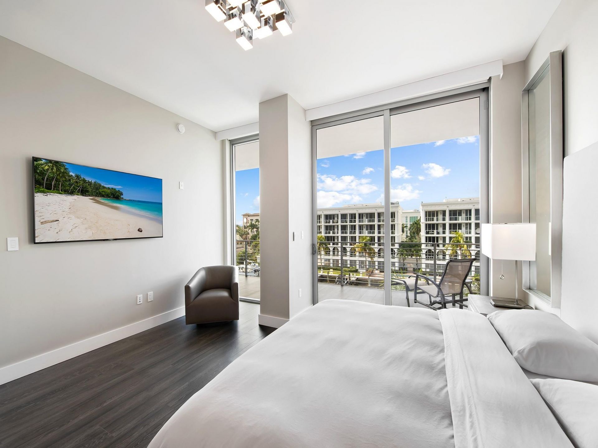 41 Isle Of Venice Drive, Unit 402, Fort Lauderdale, FL 33301 Photo