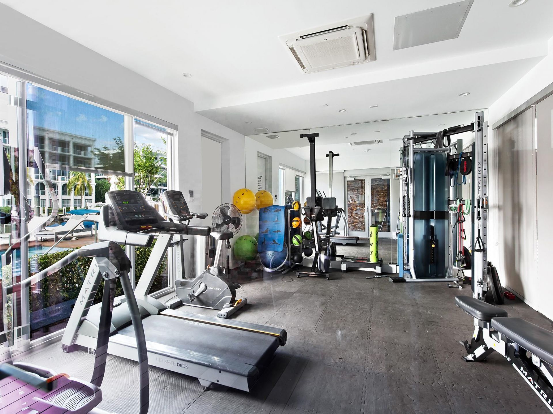 41 Isle Of Venice Drive, Unit 402, Fort Lauderdale, FL 33301 Photo