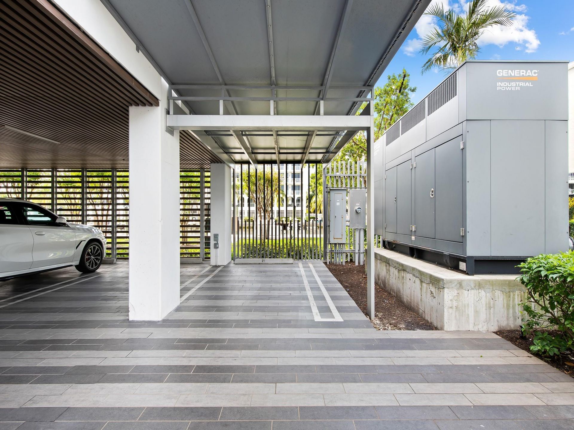 41 Isle Of Venice Drive, Unit 402, Fort Lauderdale, FL 33301 Photo