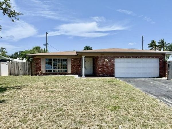 5371 NE 17TH Terrace, Fort Lauderdale, FL 33334