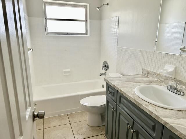 5371 NE 17th Terrace, Fort Lauderdale, FL 33334 Photo