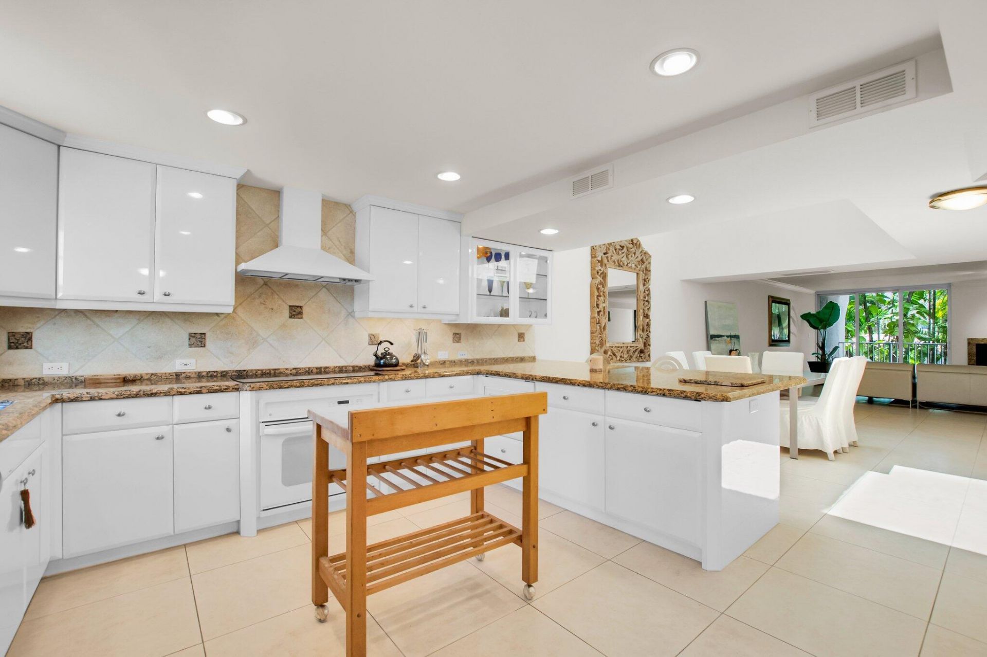 1222 Hillsboro Mile, Unit 11, Hillsboro Beach, FL 33062 Photo