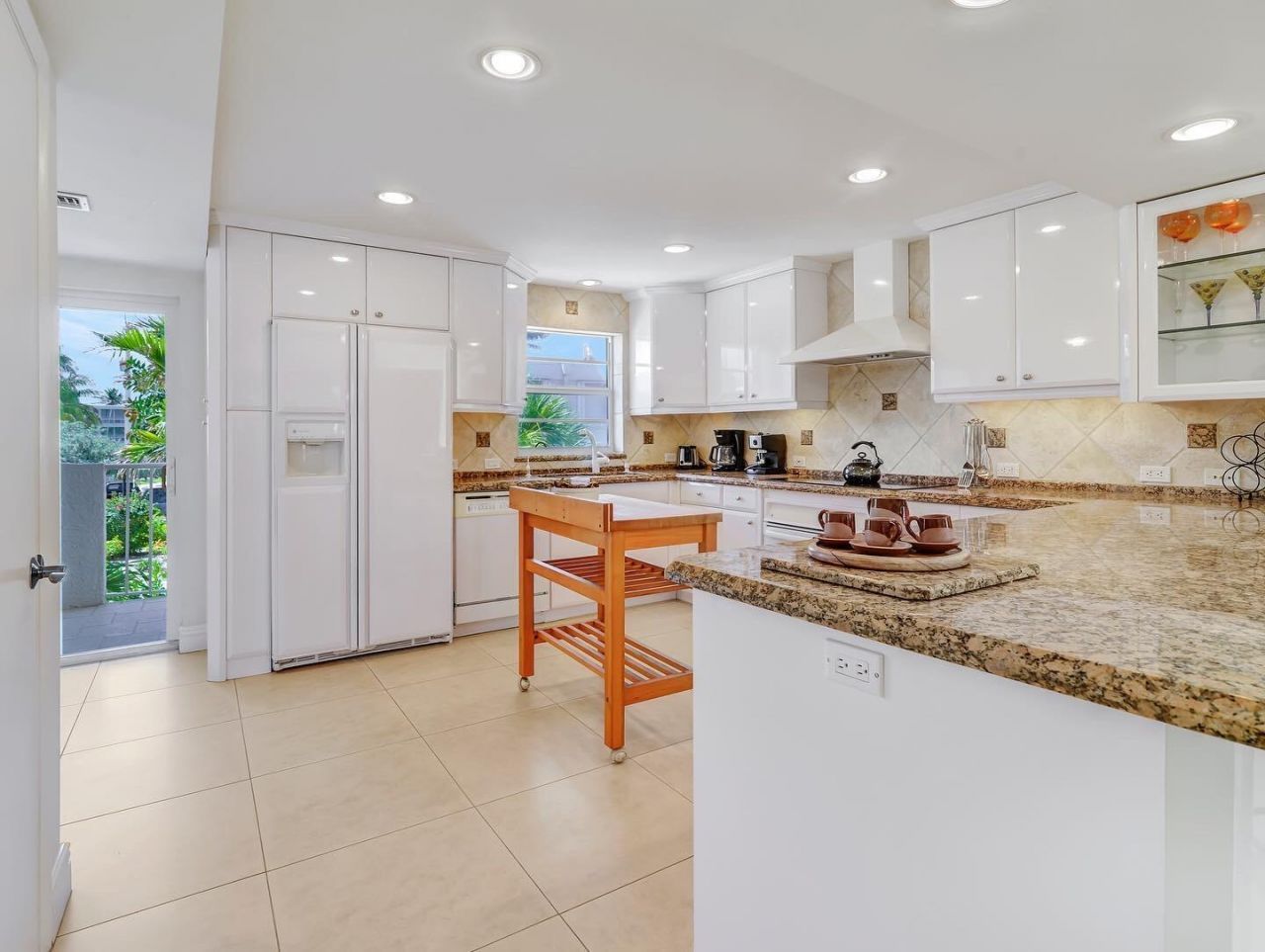 1222 Hillsboro Mile, Unit 11, Hillsboro Beach, FL 33062 Photo