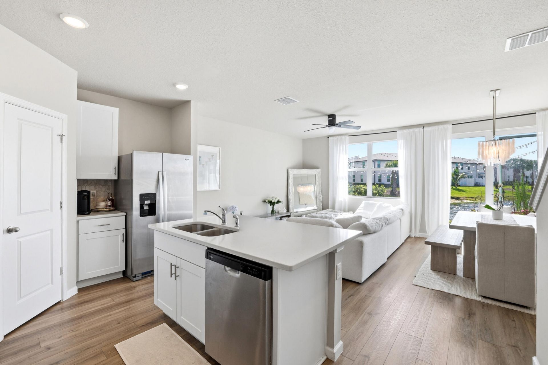 5650 Enclave Drive, Mangonia Park, FL 33407 Photo