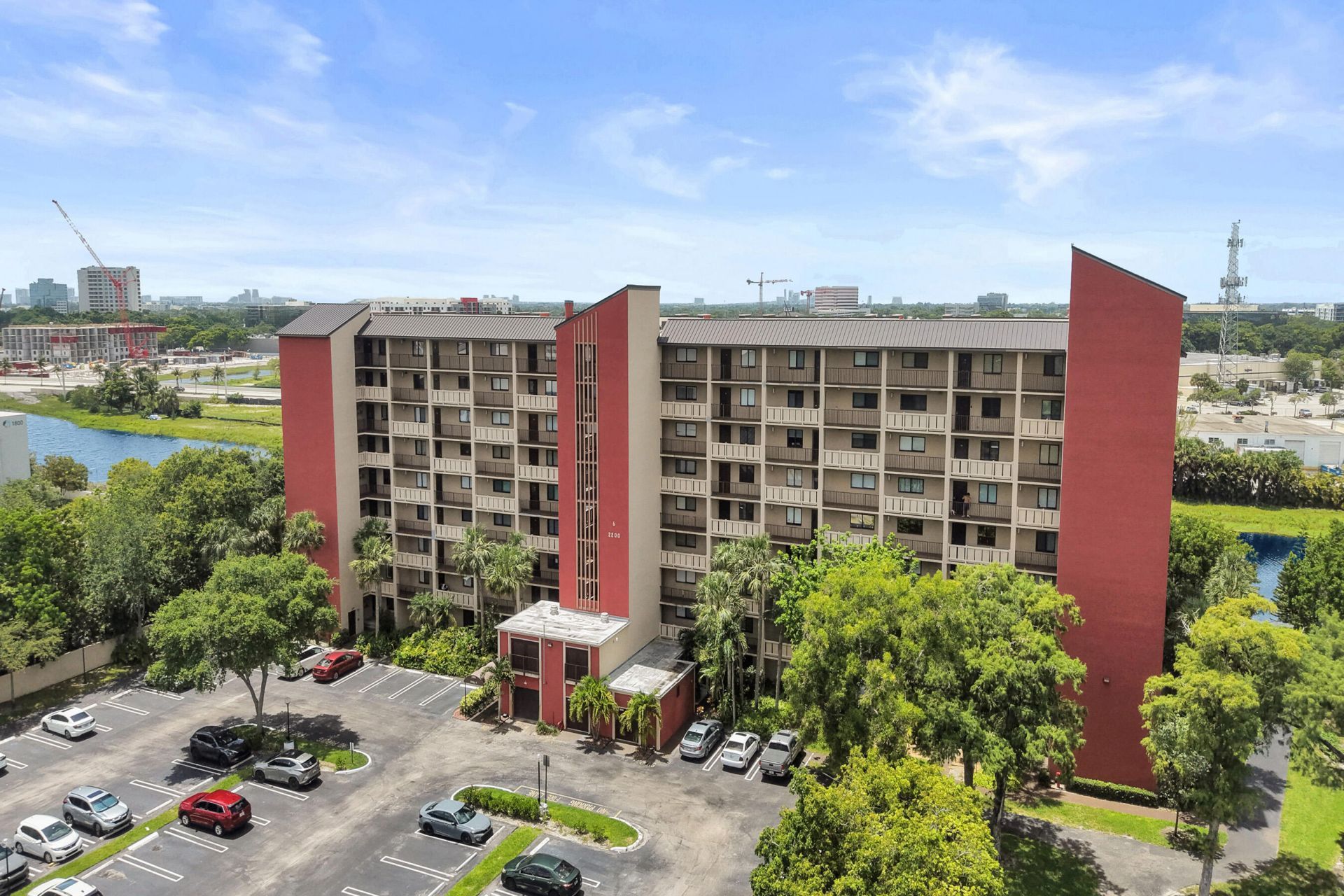 2200 S Cypress Bend Drive, Unit 707, Pompano Beach, FL 33069 Main Photo