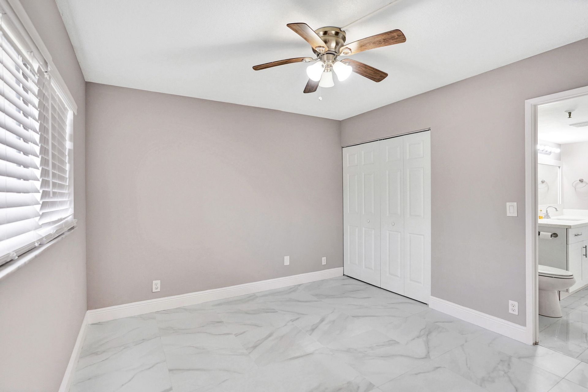 2200 S Cypress Bend Drive, Unit 707, Pompano Beach, FL 33069 Photo