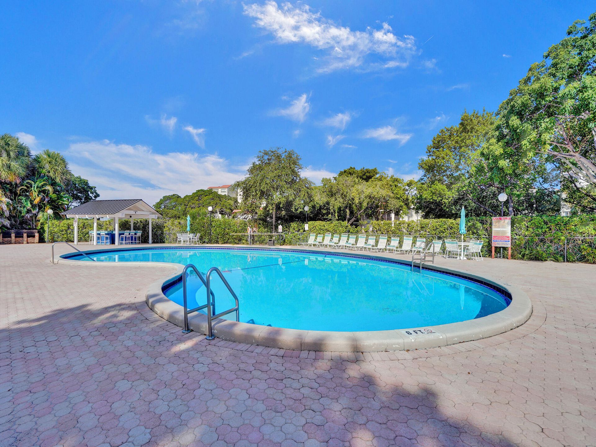2200 S Cypress Bend Drive, Unit 707, Pompano Beach, FL 33069 Photo