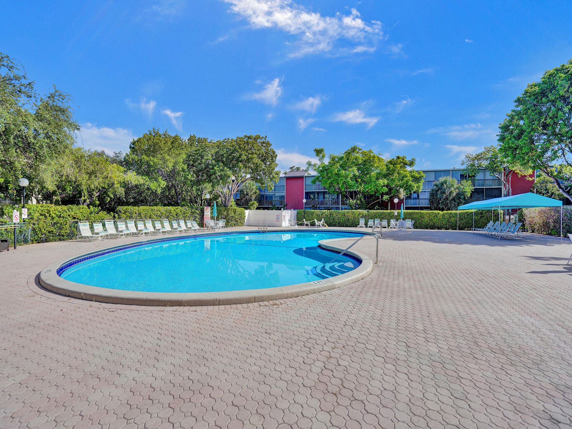 2200 S Cypress Bend Drive, Unit 707, Pompano Beach, FL 33069 Photo