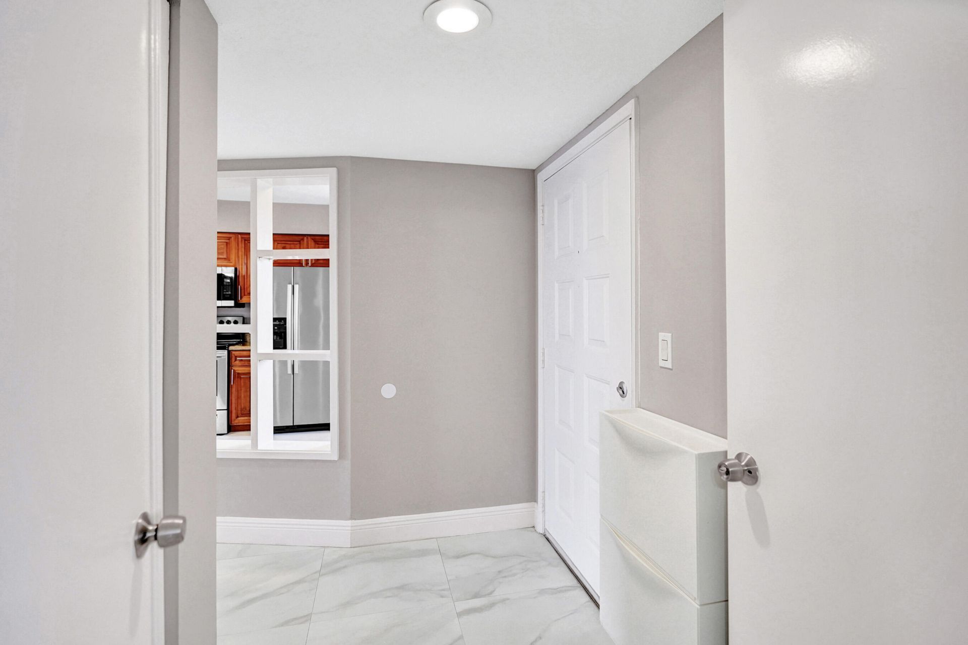 2200 S Cypress Bend Drive, Unit 707, Pompano Beach, FL 33069 Photo