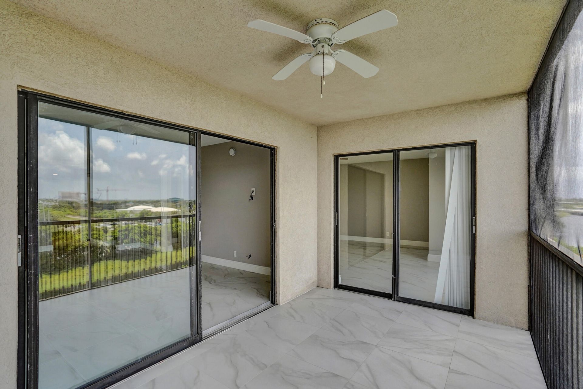 2200 S Cypress Bend Drive, Unit 707, Pompano Beach, FL 33069 Photo