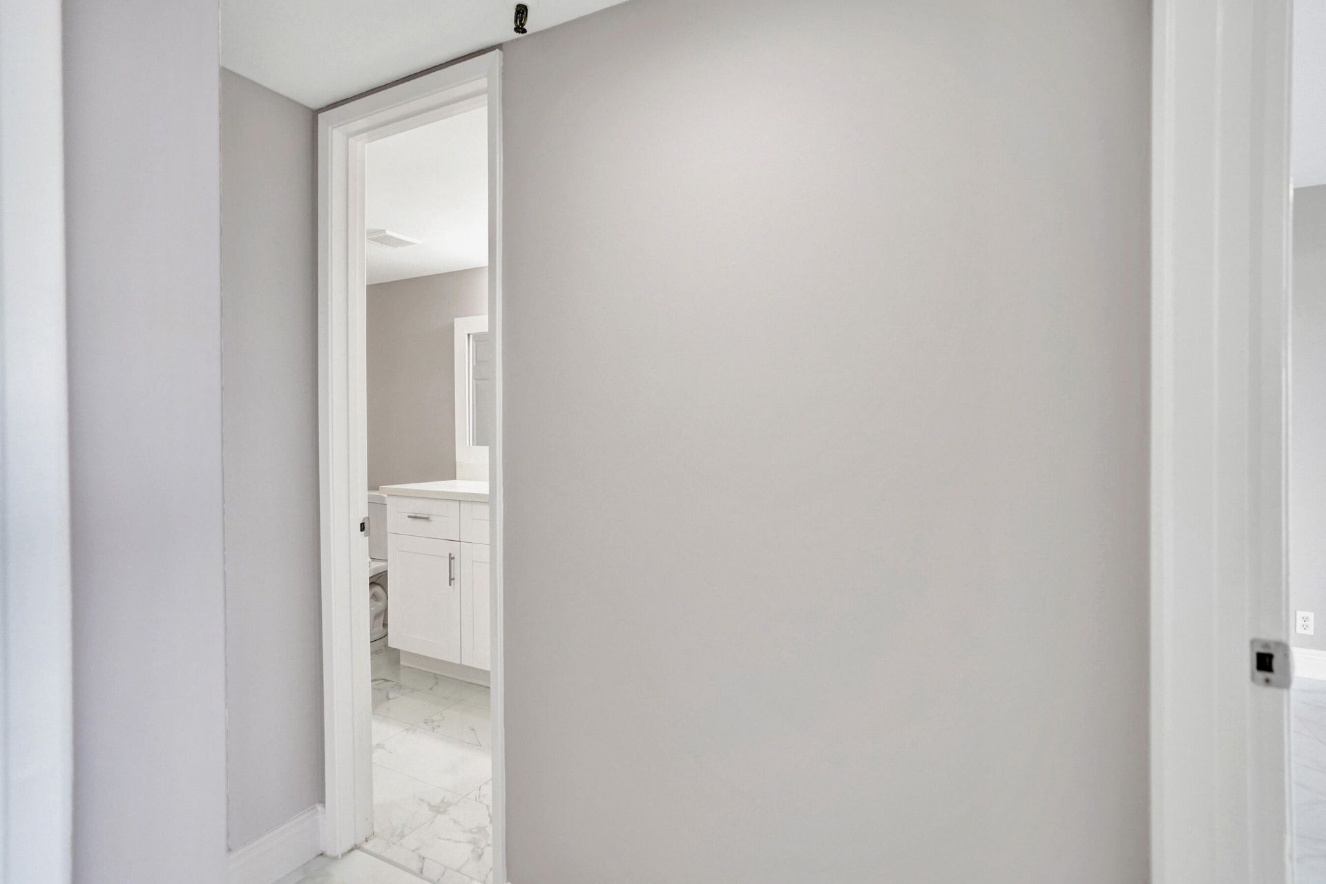 2200 S Cypress Bend Drive, Unit 707, Pompano Beach, FL 33069 Photo