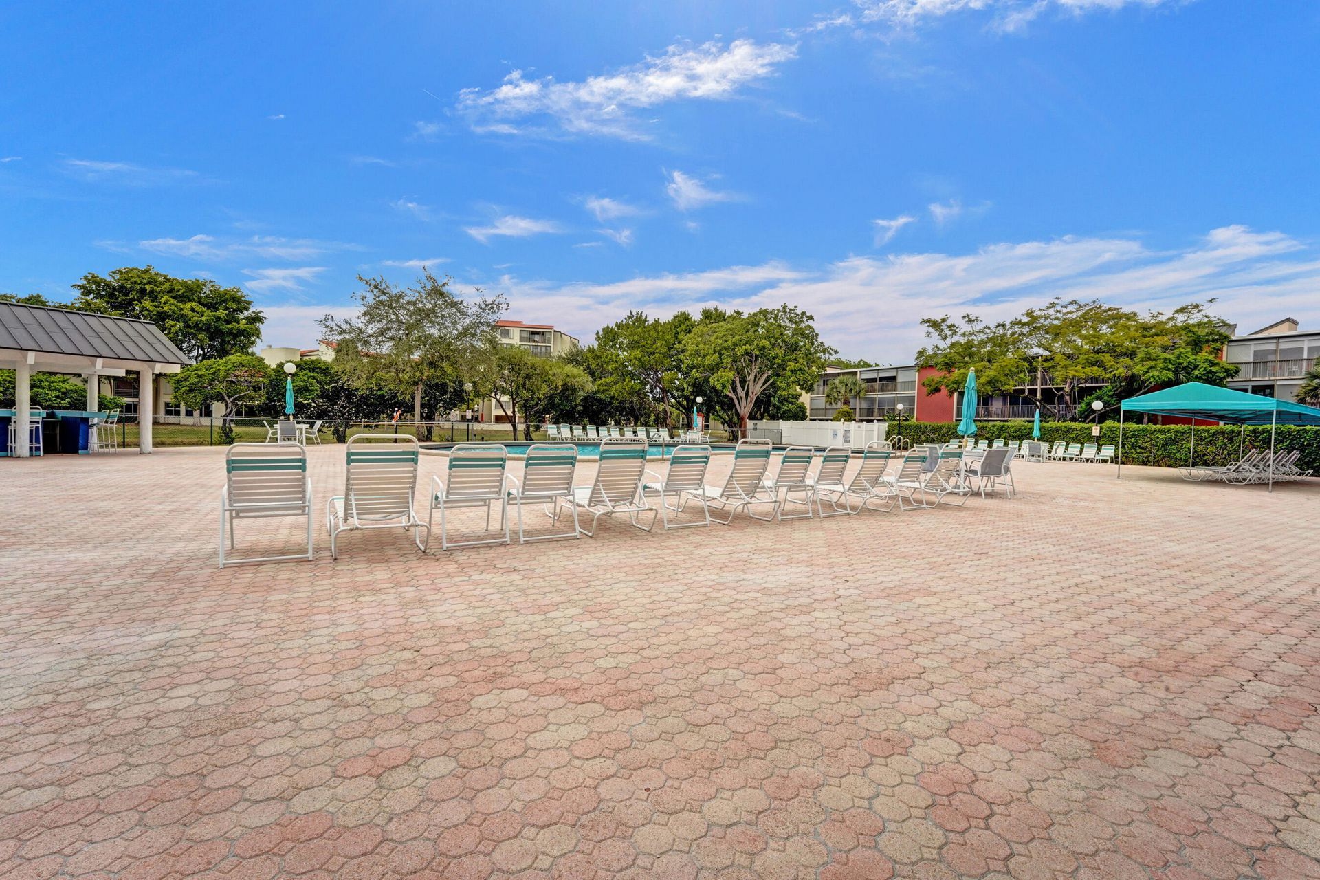 2200 S Cypress Bend Drive, Unit 707, Pompano Beach, FL 33069 Photo