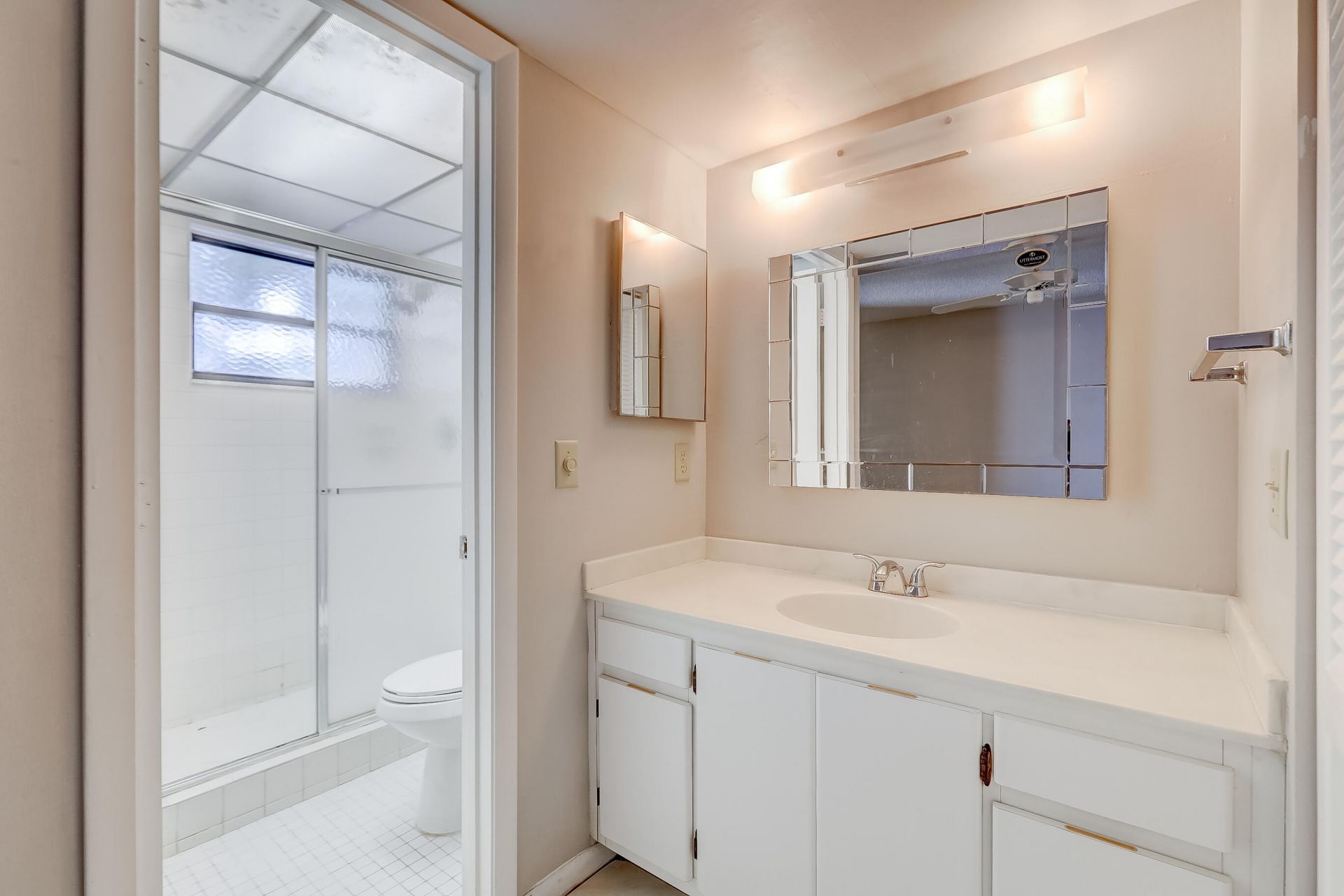 6751 N University Drive, Unit 302, Tamarac, FL 33321 Photo