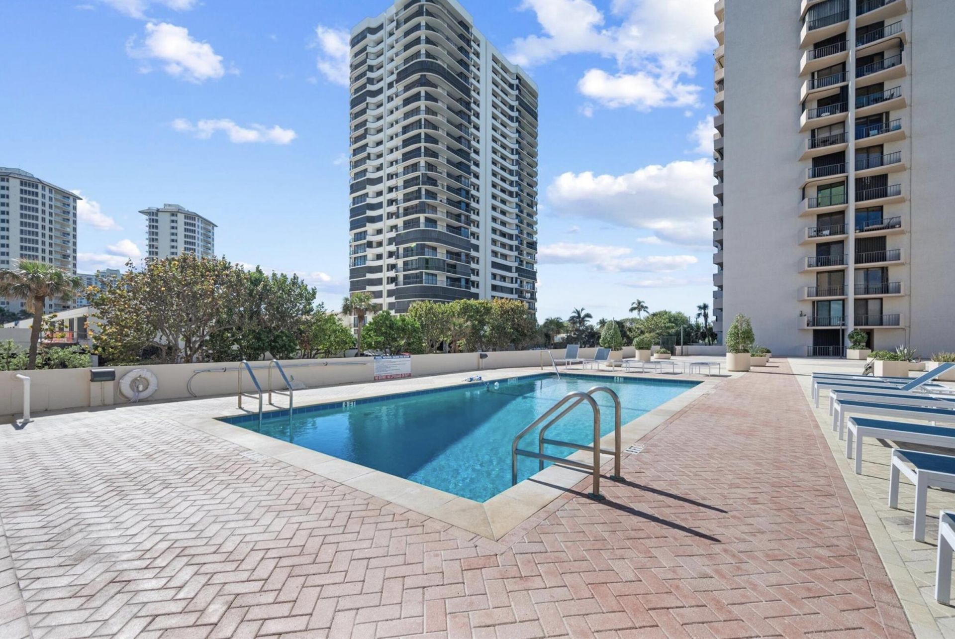 4200 N Ocean Drive, Unit 1-1603, Singer Island, FL 33404 Photo