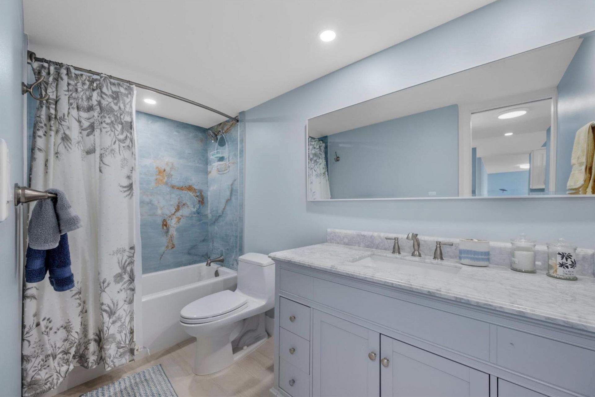 4200 N Ocean Drive, Unit 1-1603, Singer Island, FL 33404 Photo
