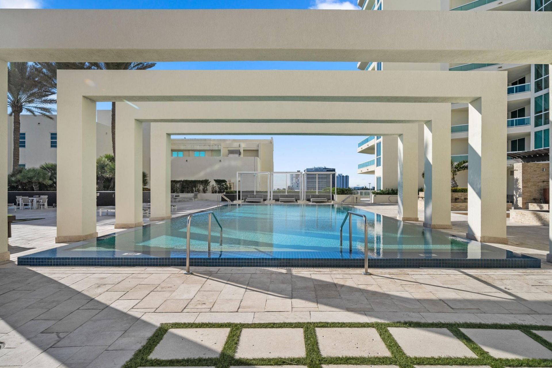 101 S Fort Lauderdale Beach Boulevard, Unit 907, Fort Lauderdale, FL 33316 Photo