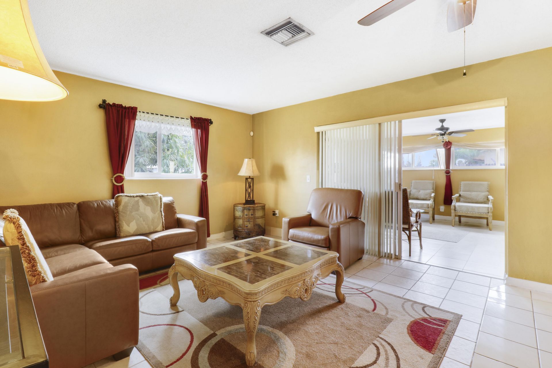827 Caroline Avenue, West Palm Beach, FL 33413 Photo