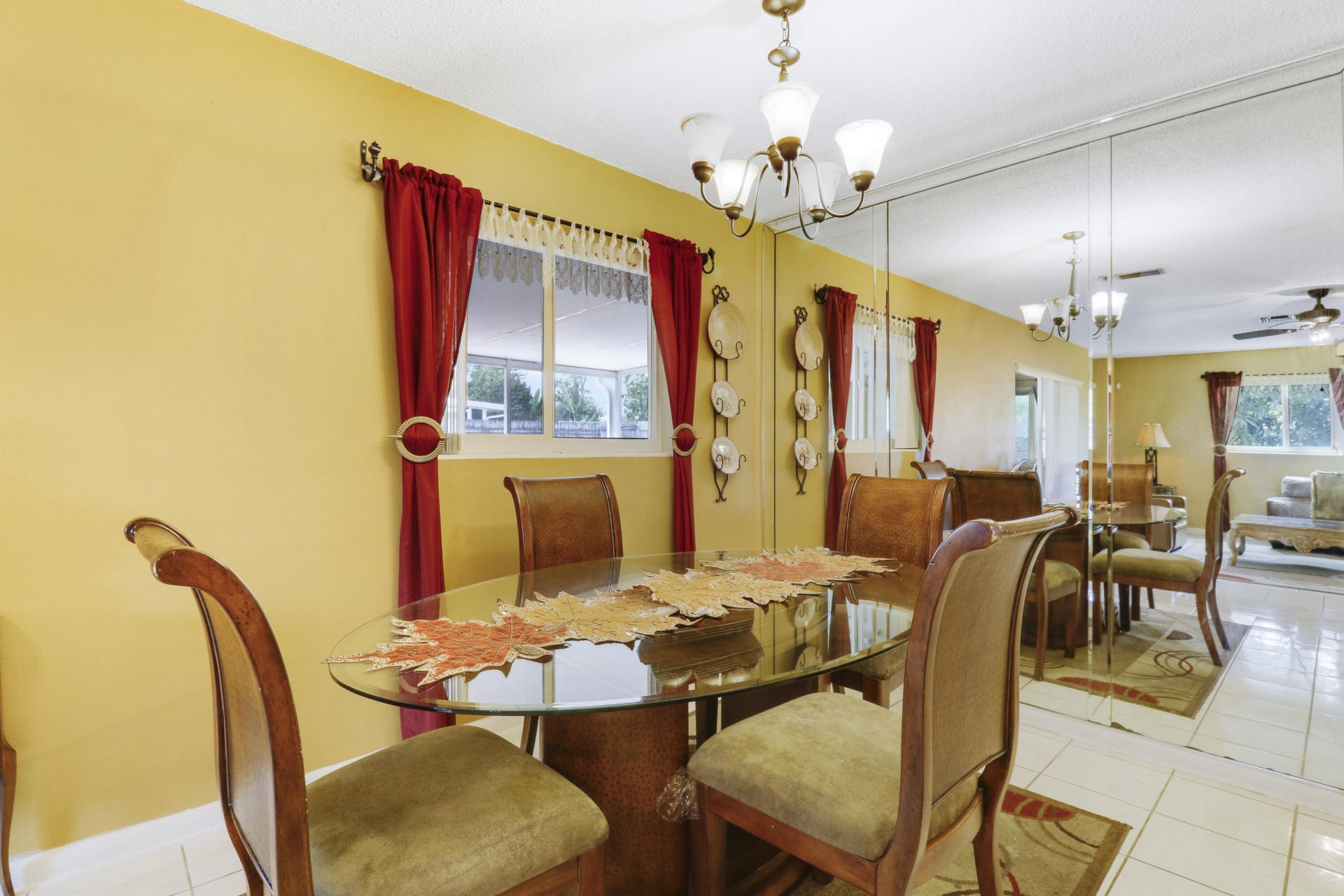 827 Caroline Avenue, West Palm Beach, FL 33413 Photo