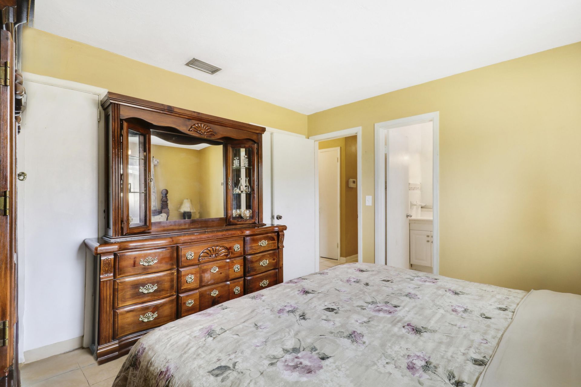 827 Caroline Avenue, West Palm Beach, FL 33413 Photo
