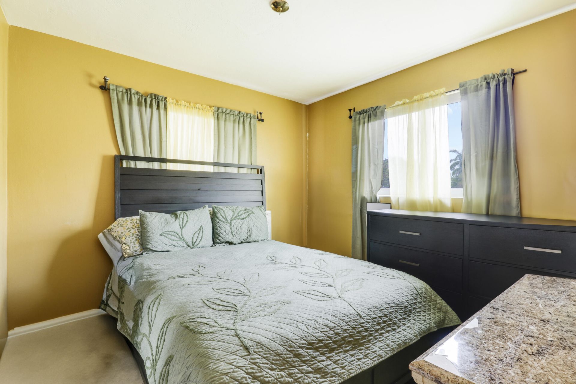 827 Caroline Avenue, West Palm Beach, FL 33413 Photo