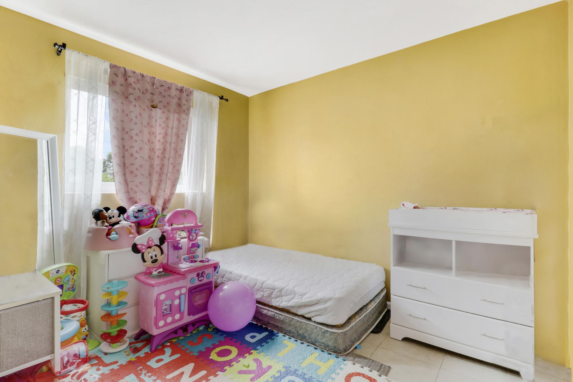 827 Caroline Avenue, West Palm Beach, FL 33413 Photo
