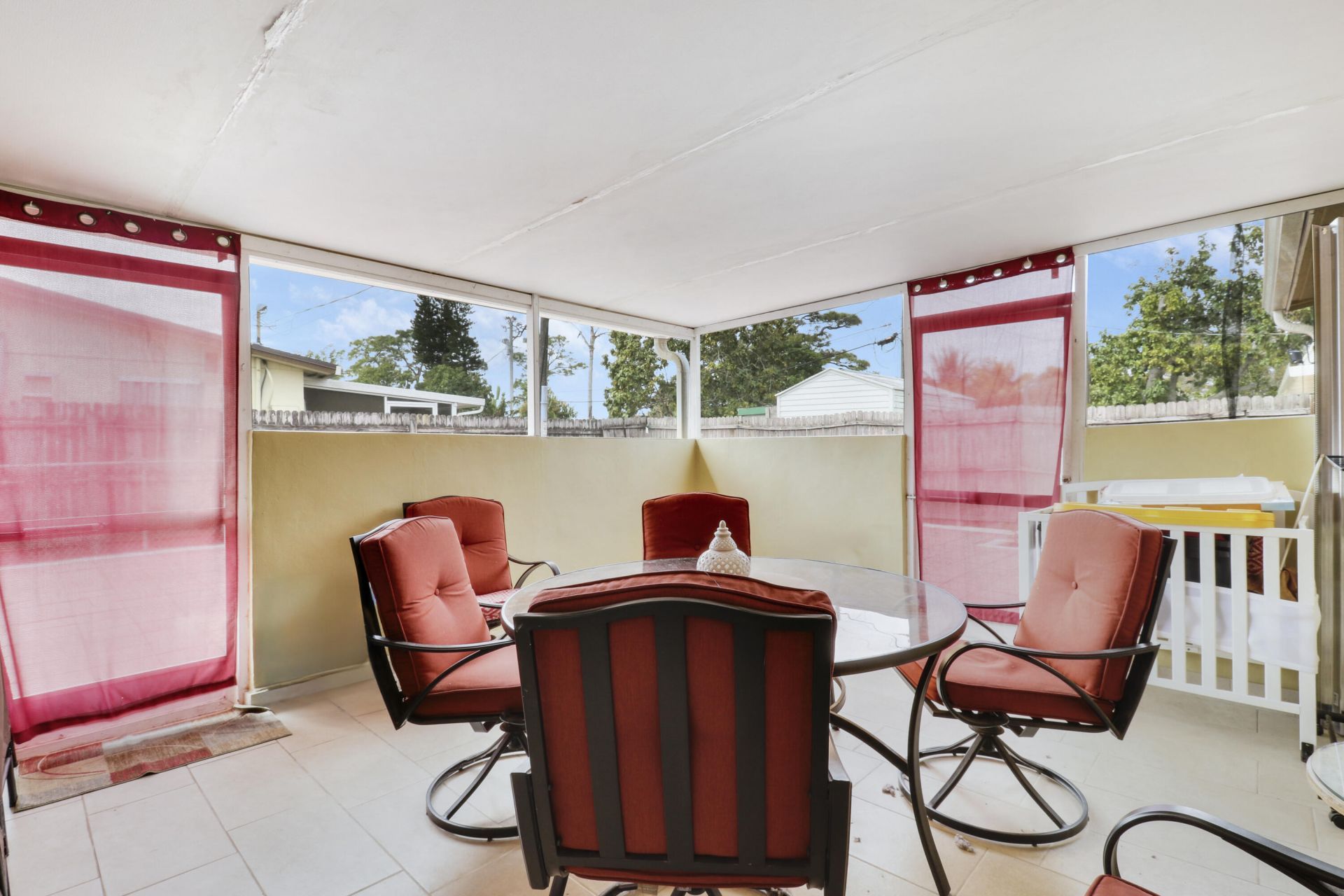 827 Caroline Avenue, West Palm Beach, FL 33413 Photo