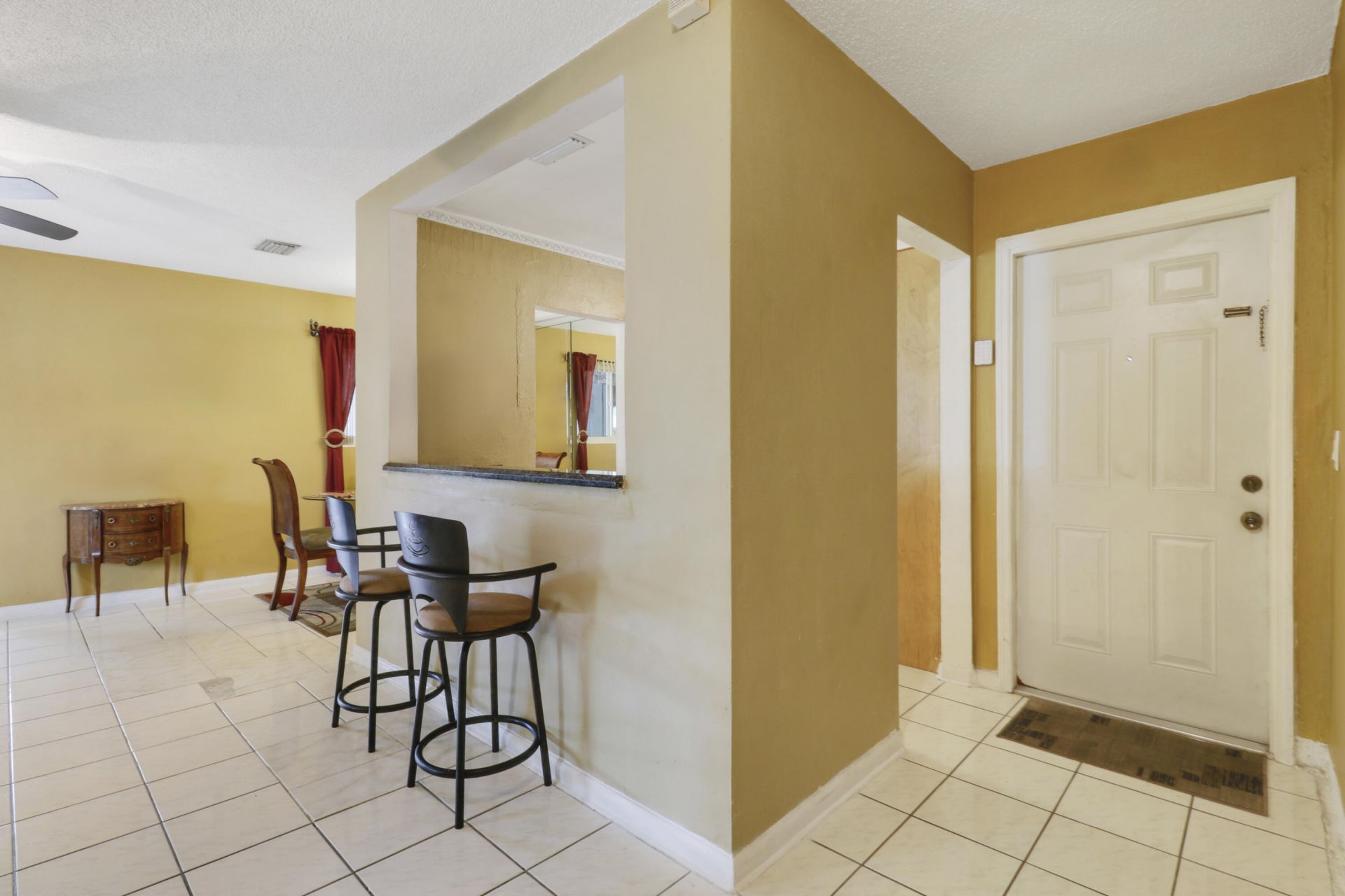 827 Caroline Avenue, West Palm Beach, FL 33413 Photo