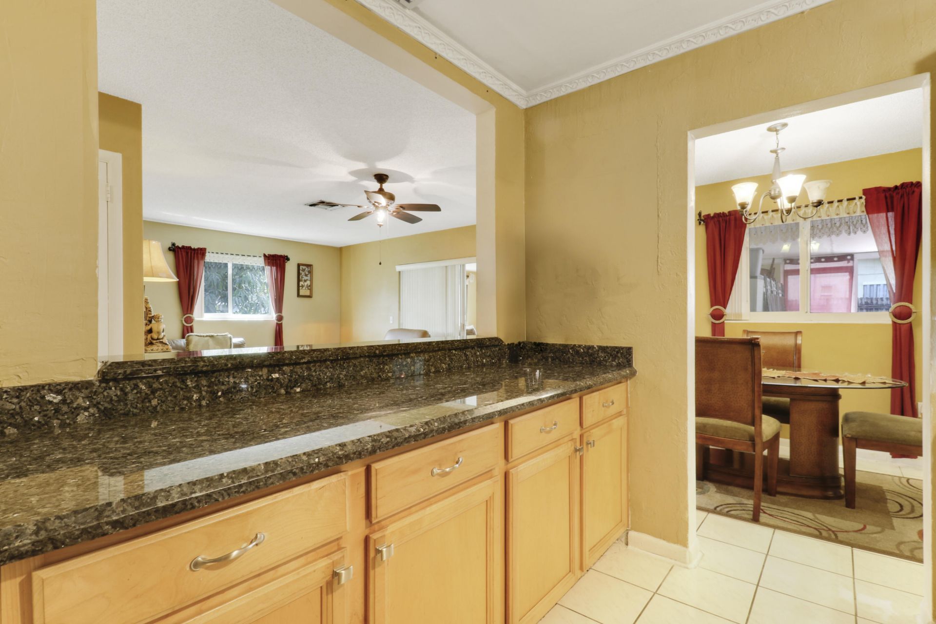 827 Caroline Avenue, West Palm Beach, FL 33413 Photo