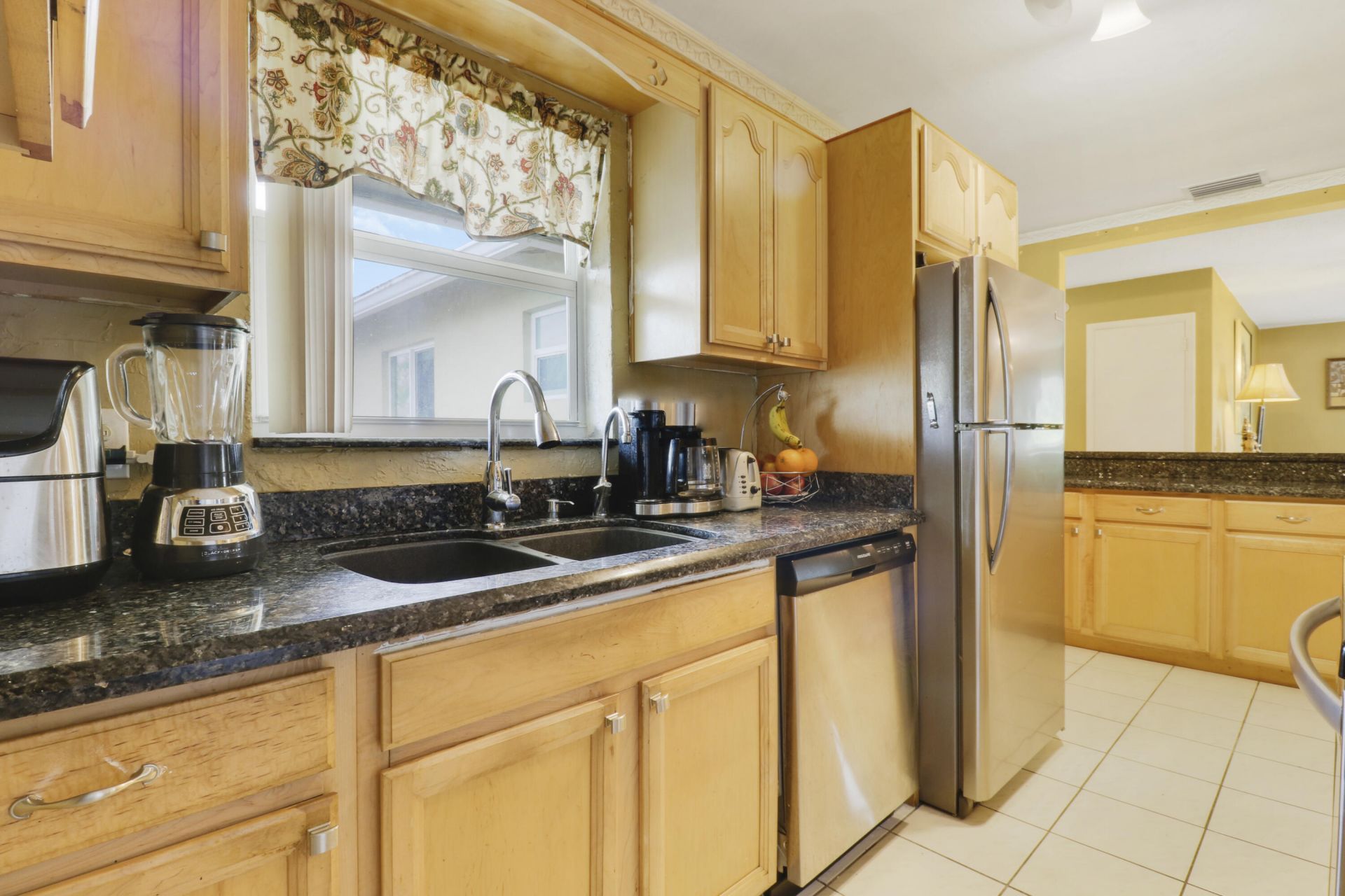 827 Caroline Avenue, West Palm Beach, FL 33413 Photo