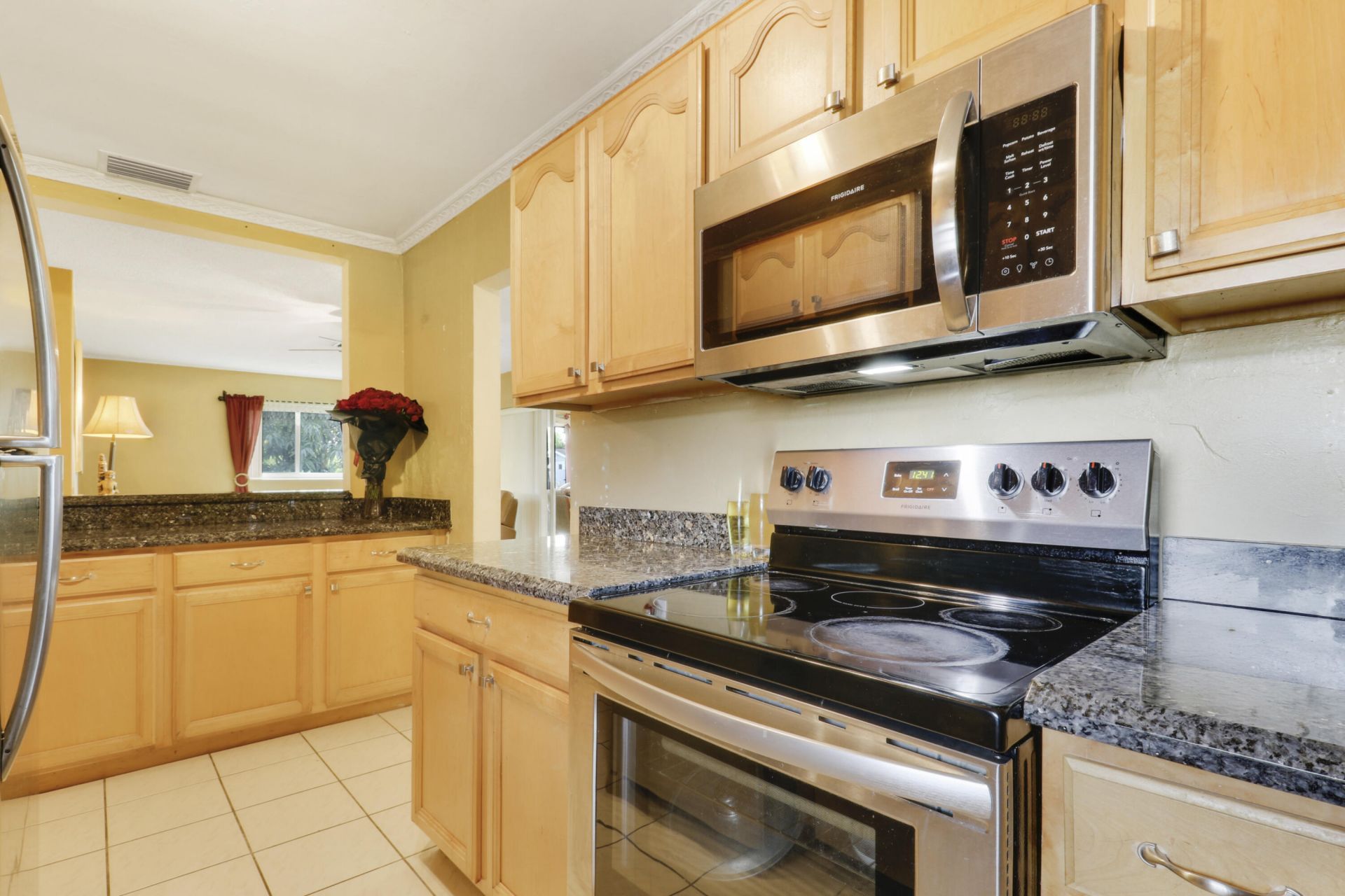 827 Caroline Avenue, West Palm Beach, FL 33413 Photo