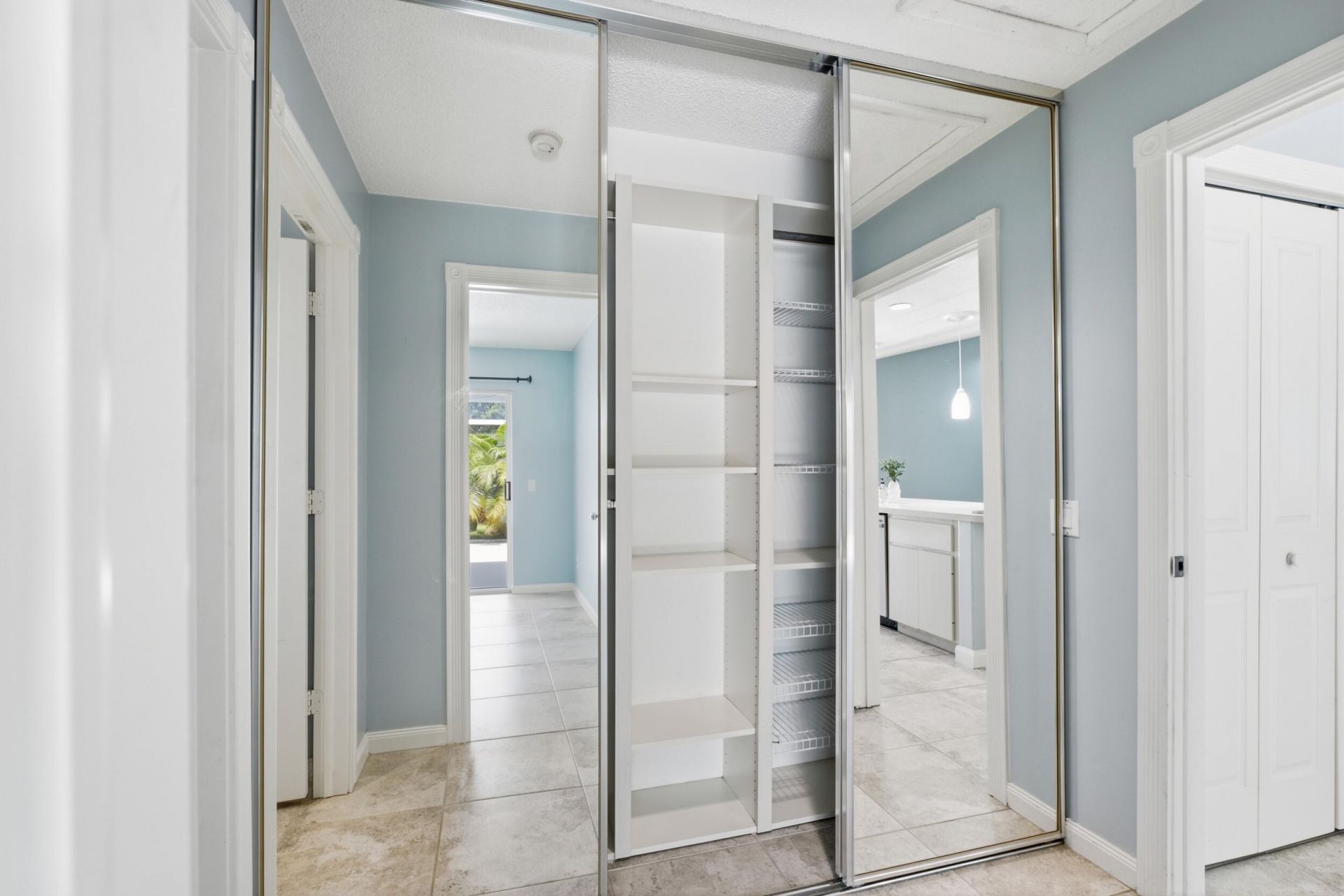 10701 Chapman Oak Court, Palm Beach Gardens, FL 33410 Photo