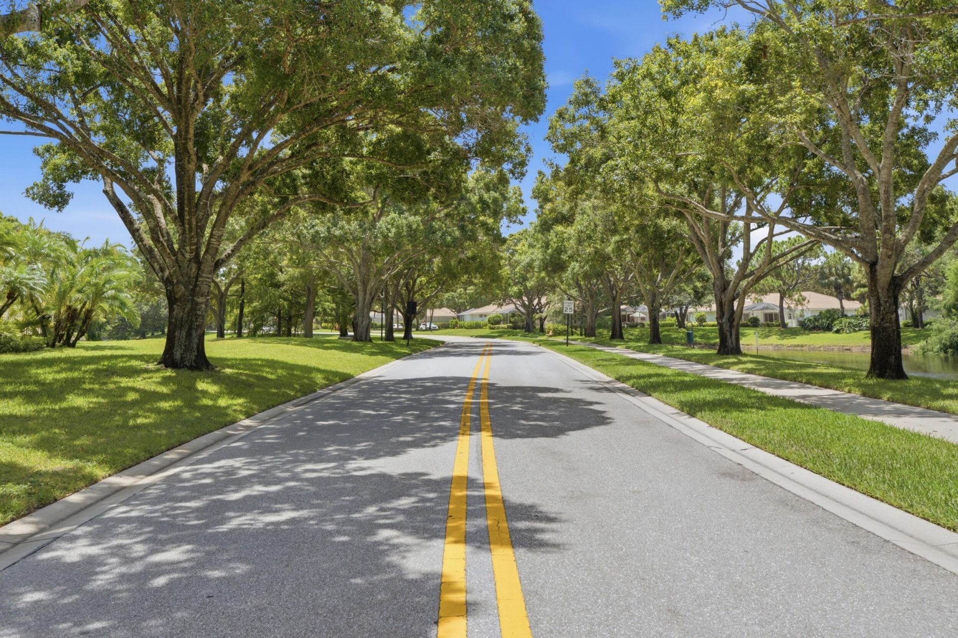 10701 Chapman Oak Court, Palm Beach Gardens, FL 33410 Photo