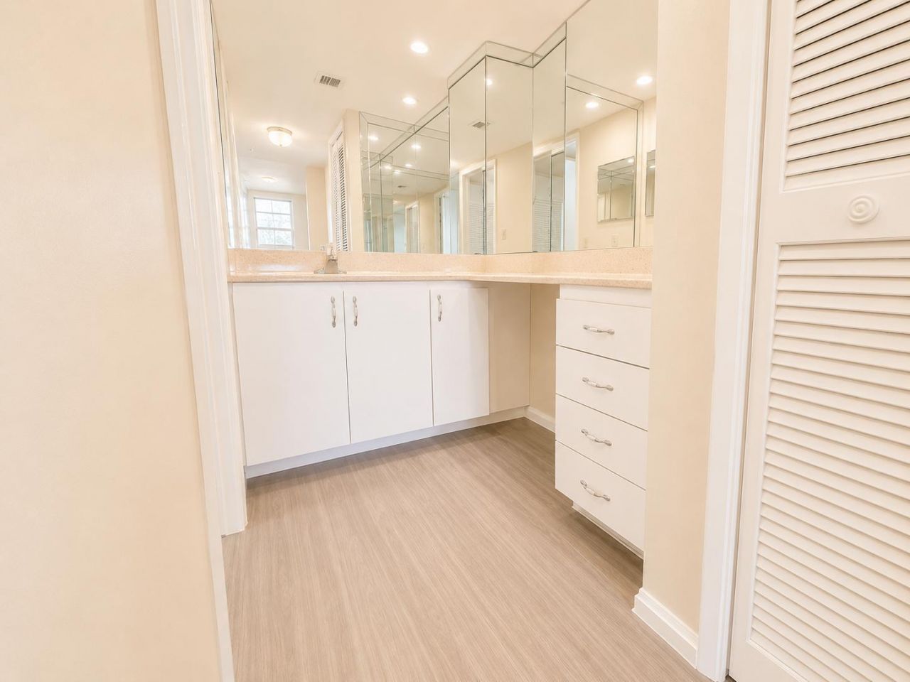 3520 Oaks Way, Unit 402, Pompano Beach, FL 33069 Photo