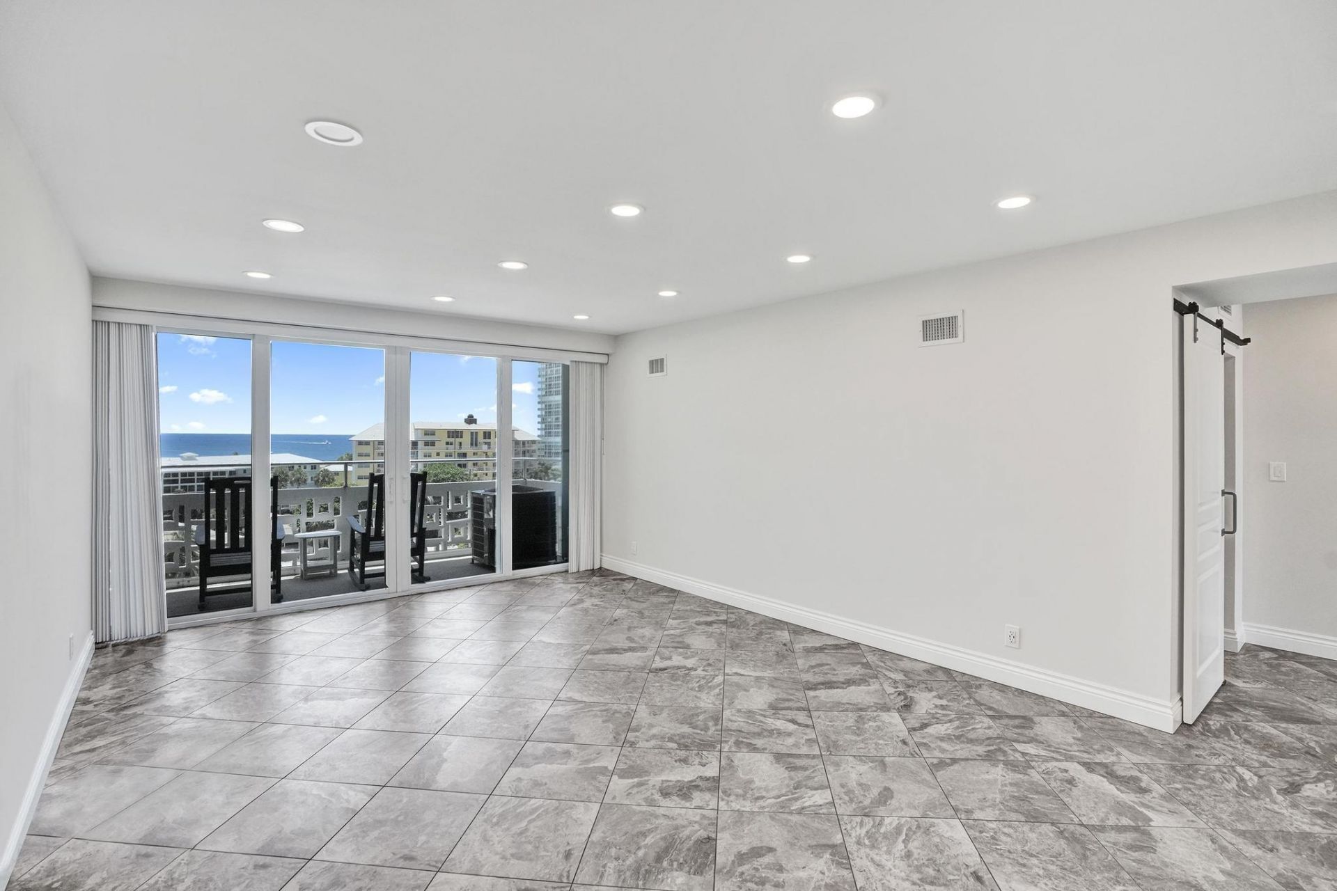 1900 S Ocean Drive, Unit 710, Fort Lauderdale, FL 33316 Photo