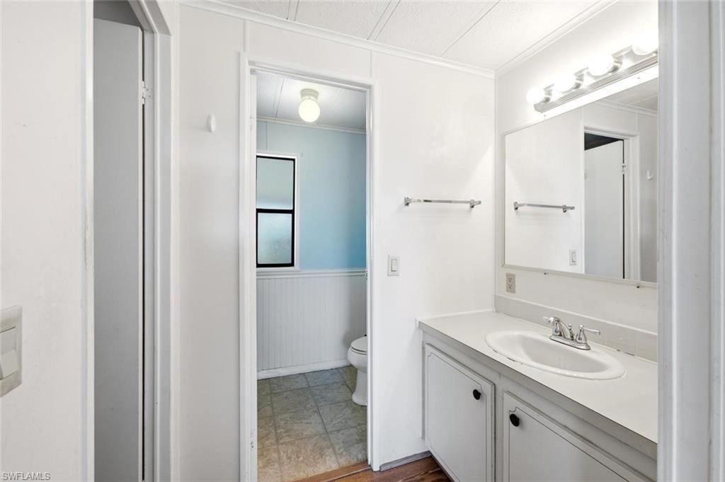 621 Charlemagne Blvd, Naples, FL 34112 Photo