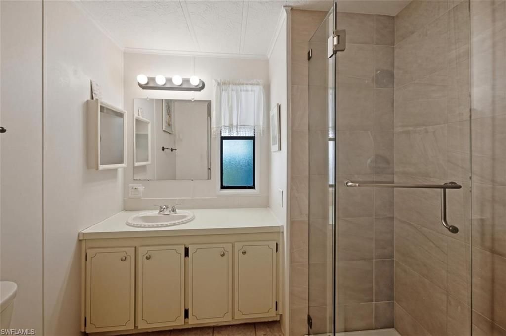 621 Charlemagne Blvd, Naples, FL 34112 Photo