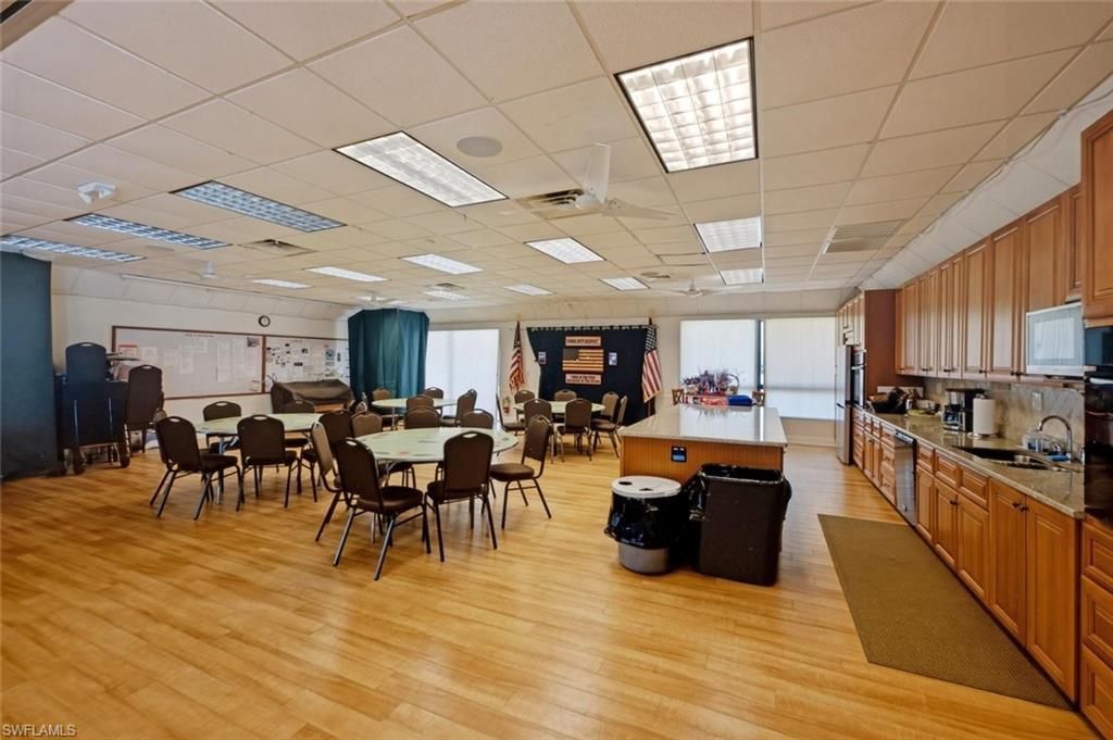 621 Charlemagne Blvd, Naples, FL 34112 Photo