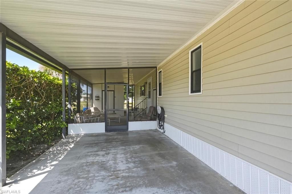621 Charlemagne Blvd, Naples, FL 34112 Photo