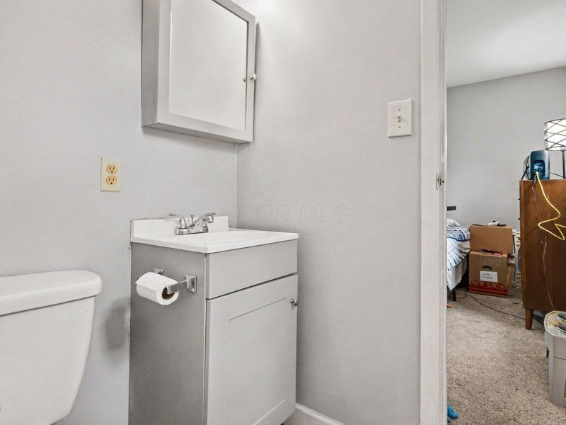 4715 Arnold Avenue , Columbus, OH 43228 Photo 10