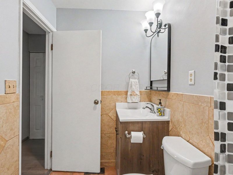 4715 Arnold Avenue , Columbus, OH 43228 Photo 18