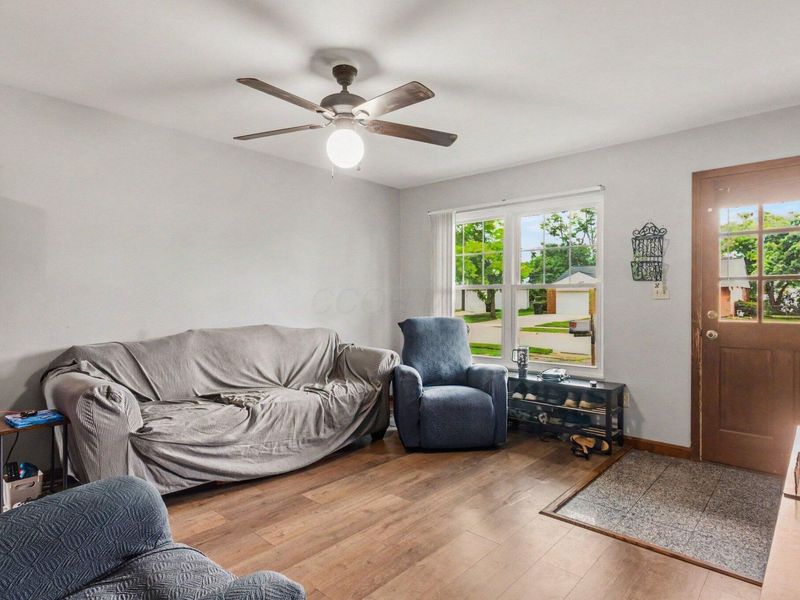 4715 Arnold Avenue , Columbus, OH 43228 Photo 3