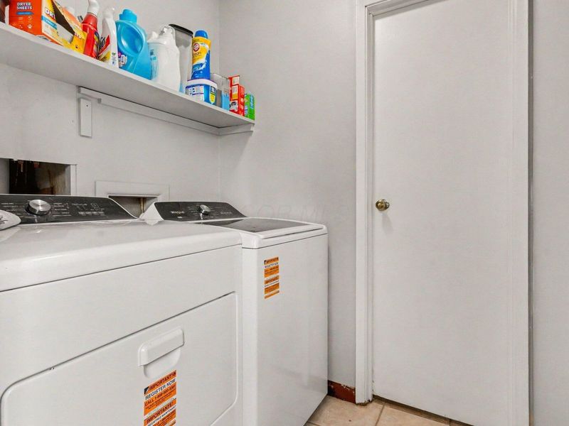 4715 Arnold Avenue , Columbus, OH 43228 Photo 8