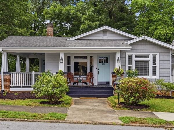 110 W Devonshire Street, Winston-Salem, NC 27127